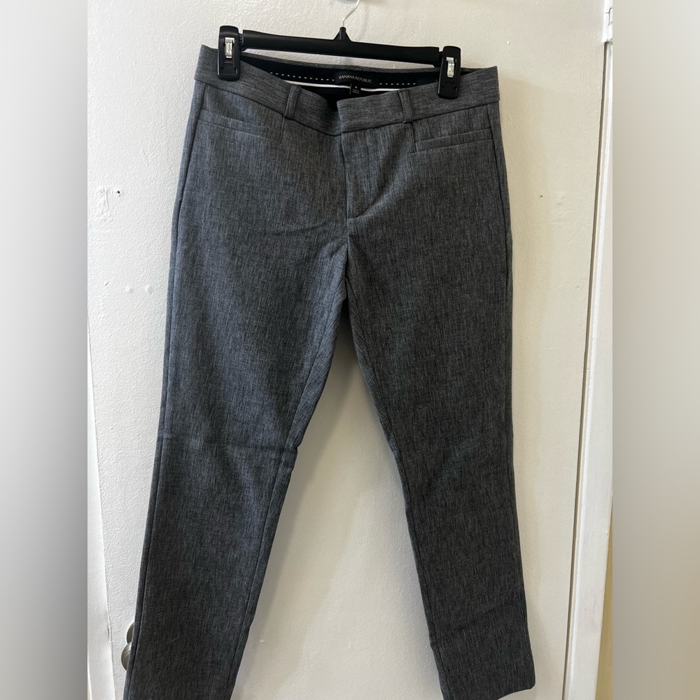 Banana Republic Gray Cropped Pants